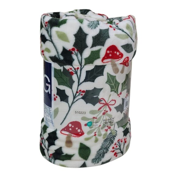 The Big One Oversized Soft Plush Throw Blanket 5'X6' Holiday Bow Mushroom Holly - Picture 2 of 9